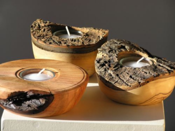 Cherry Wood Candle – Handcrafted Natural Wooden Decor