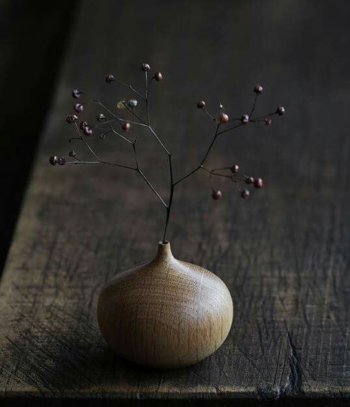 Handcrafted Oak Wood Vase – Natural Solid Oak Decorative Vase