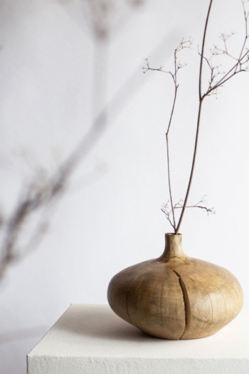 Hawthorn Wood Vase – Sculpted by Nature, Finished by Hand