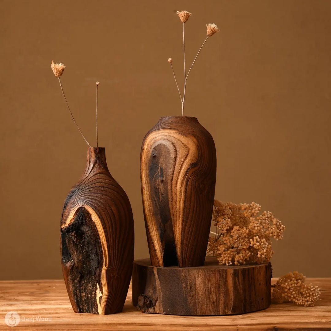 aa7916d9df056f889f753b54bac85c0d Premium Oak Display Vase - Image 1